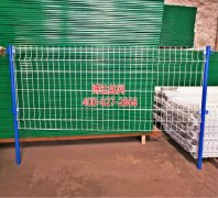 <b>裝陽臺(tái)用那種材質(zhì)的武漢護(hù)欄好？</b>